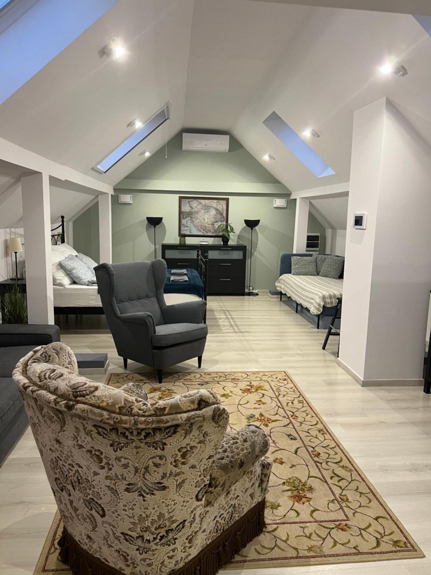 Buekkoes Apartman Apartment Szentendre Bagian luar foto