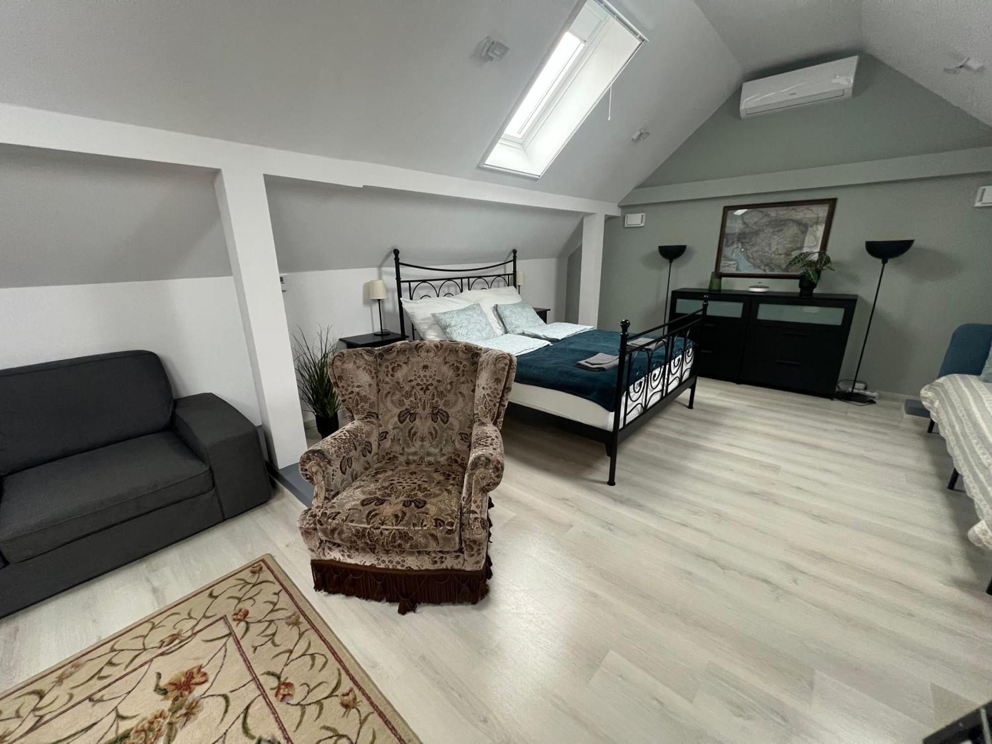 Buekkoes Apartman Apartment Szentendre Bagian luar foto